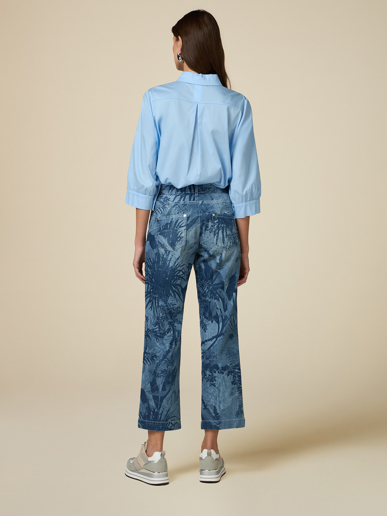 Printed denim cropped jeans image number 2