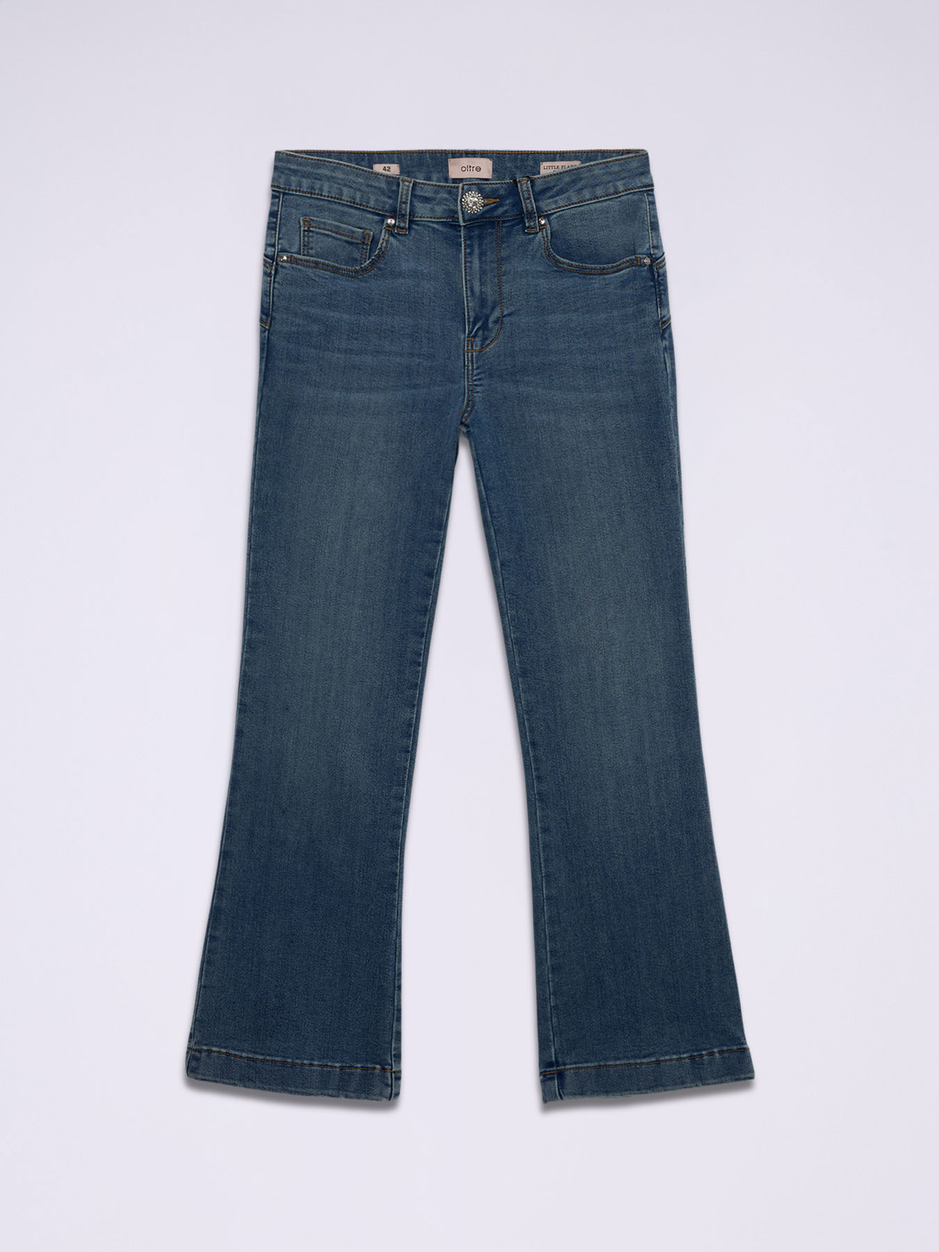Jeans little flare con bottone gioiello image number 4