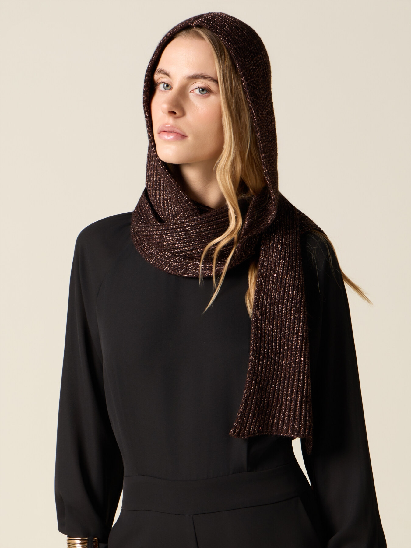 Schal mit Pailletten image number 0