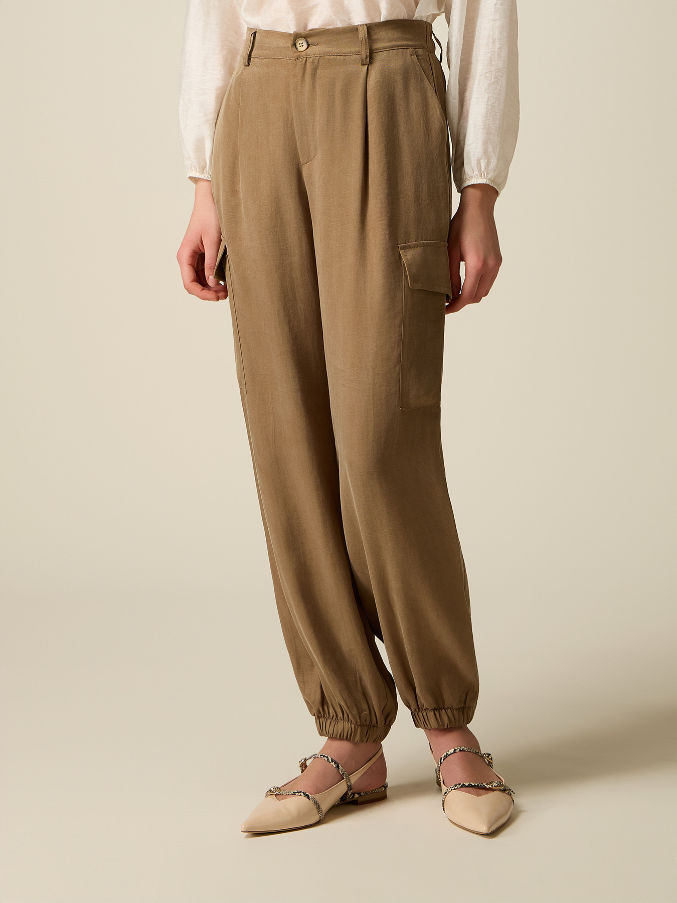 Pantalon cargo en lyocell image number 3