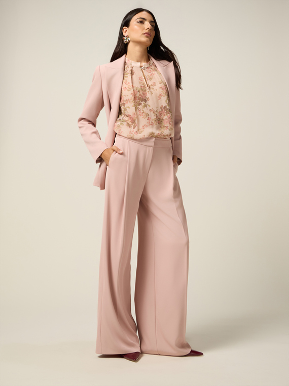 Pantalones palazzo de tejido fluido