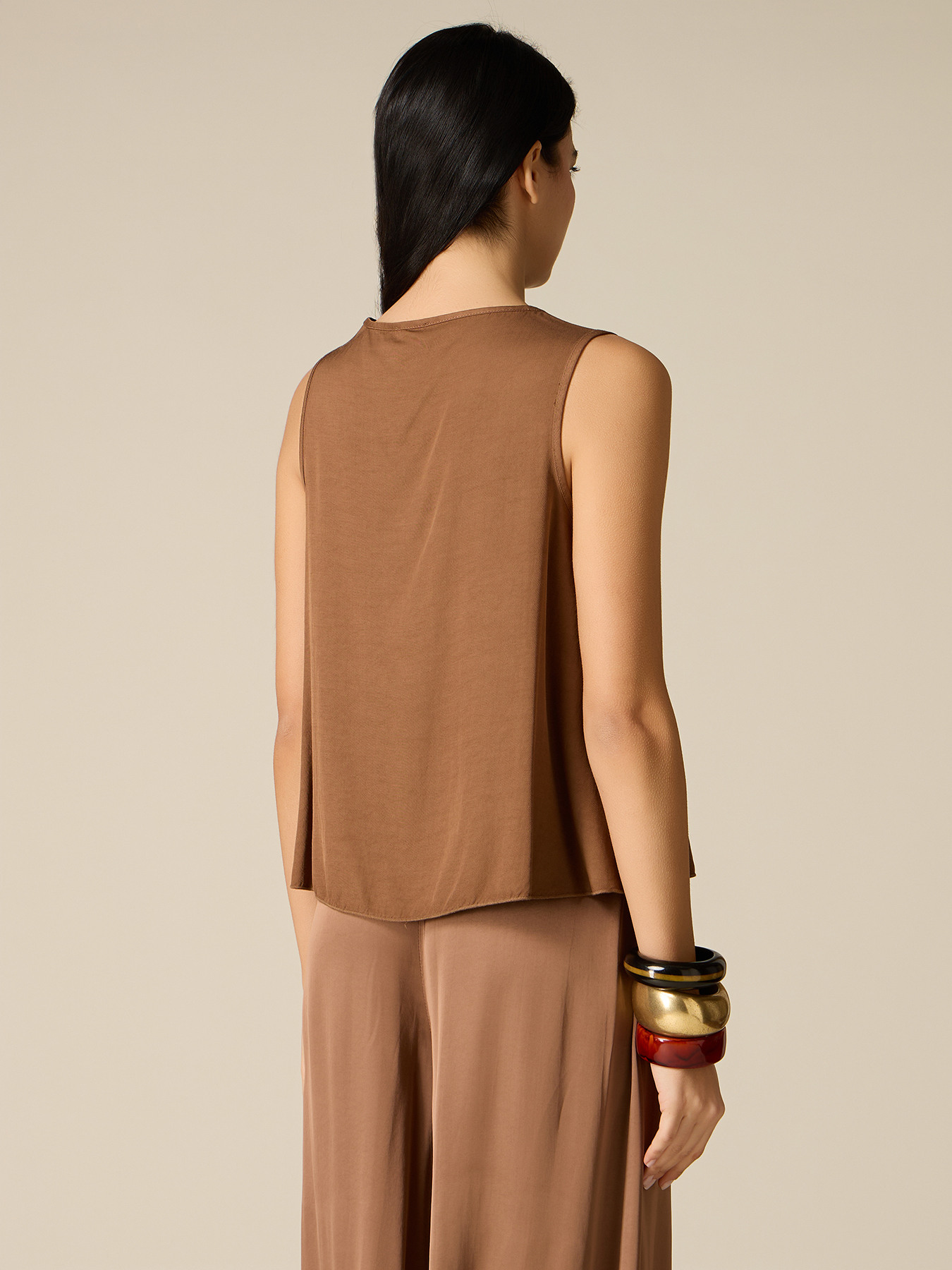 Sleeveless linen blend top image number 1
