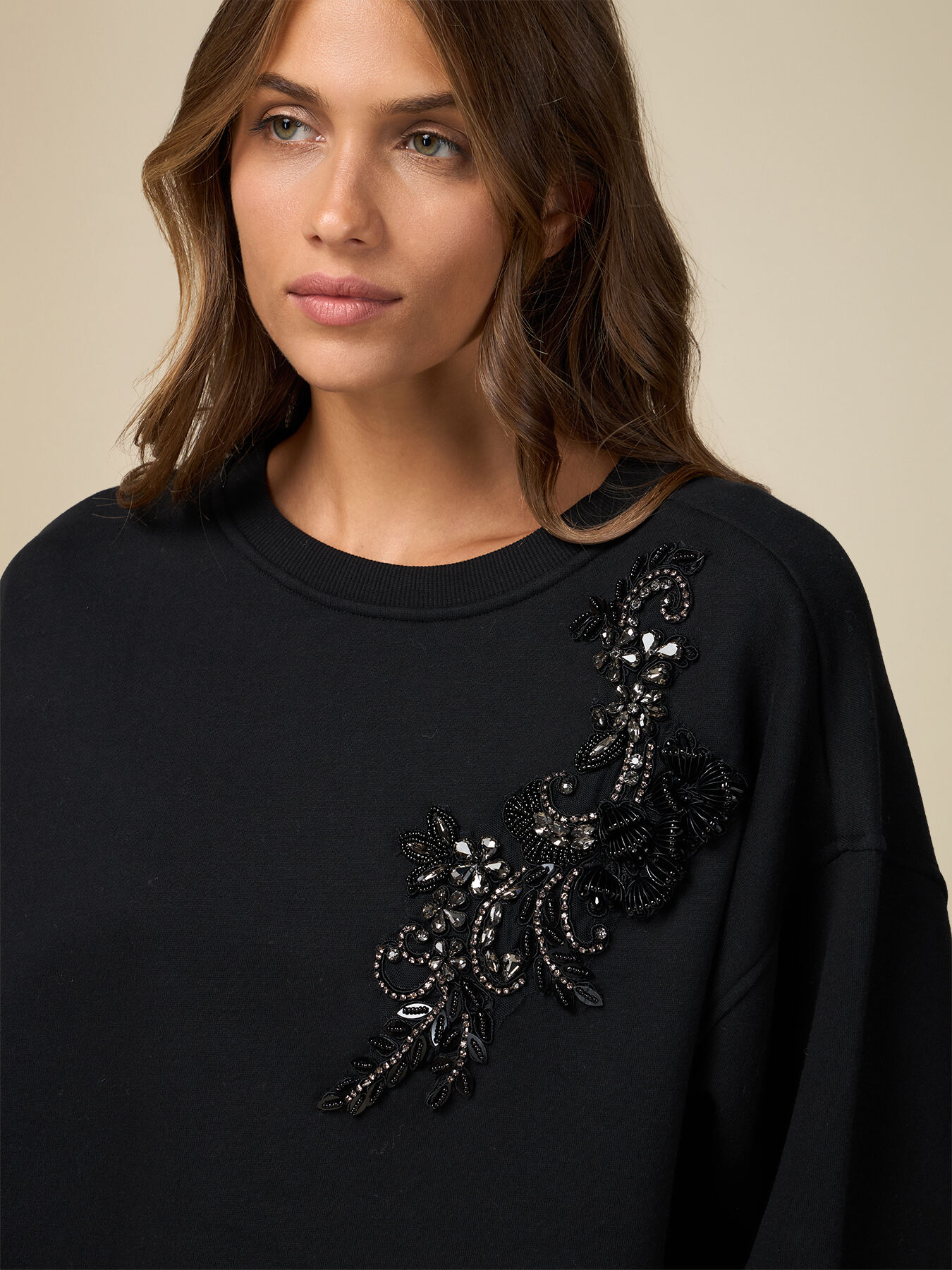 Sweatshirt mit Schmuck-Patch image number 2