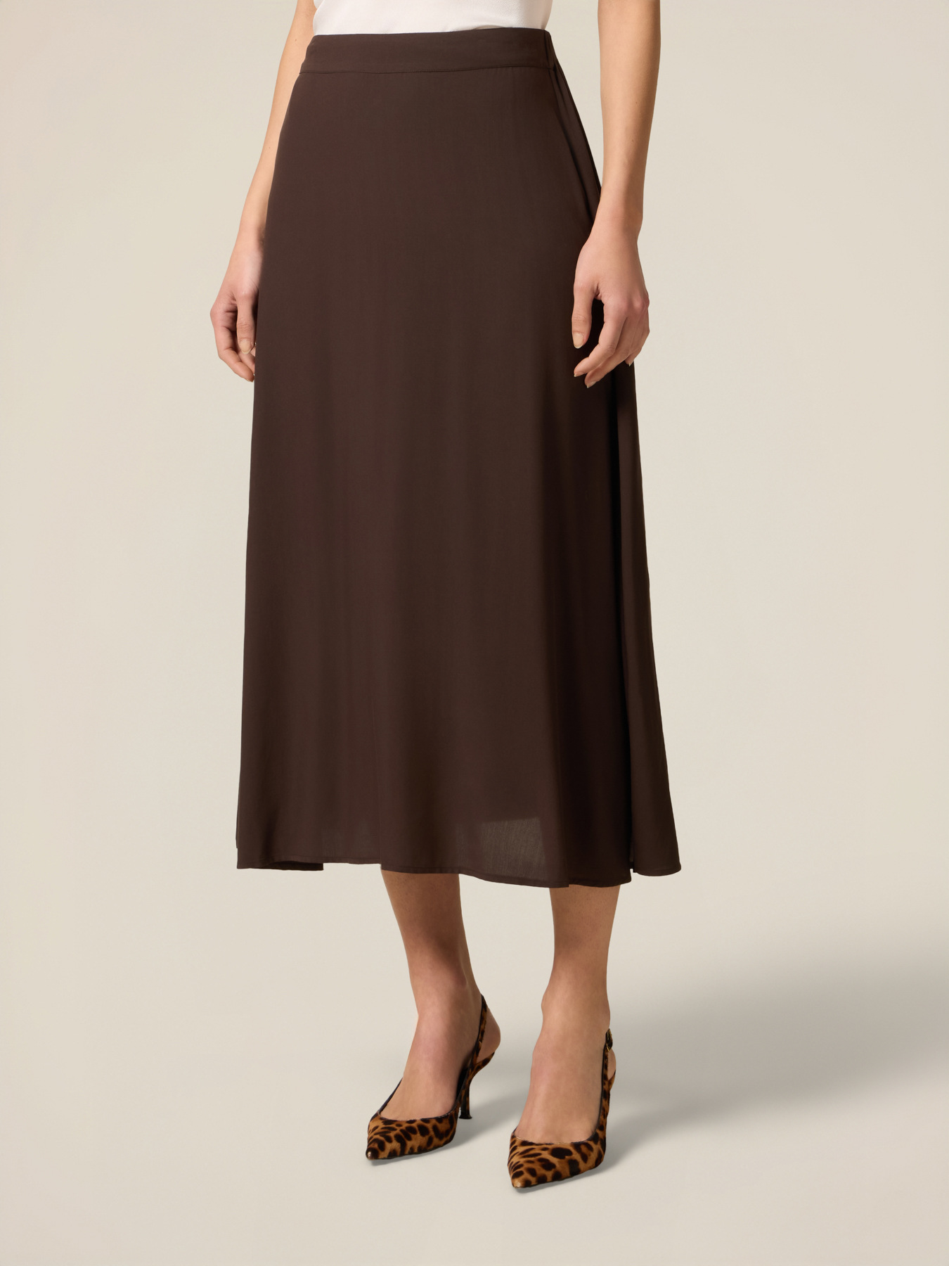 Falda l&iacute;nea A de viscosa image number 3