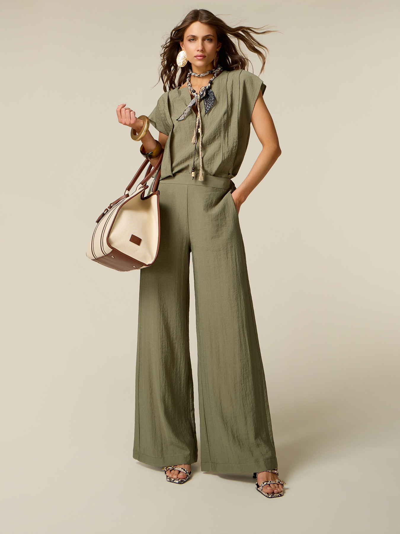 Pantalon palazzo effet crinkle image number 0