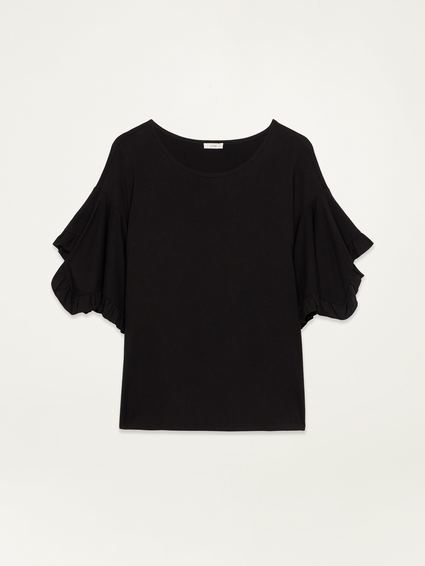 T-shirt with oversized sleeves image number 4