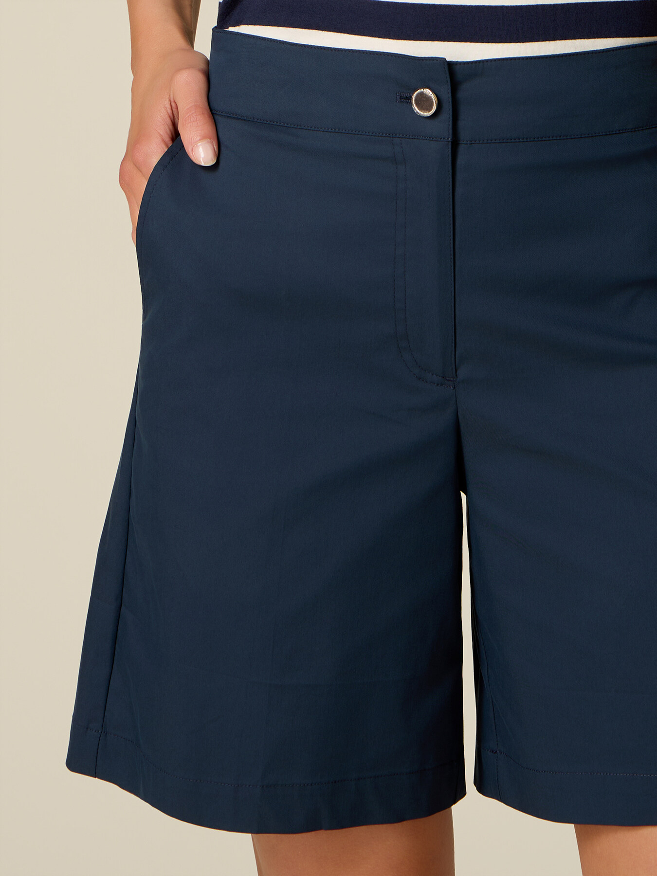 Bermudas de gabardina mezcla de algod&oacute;n image number 2