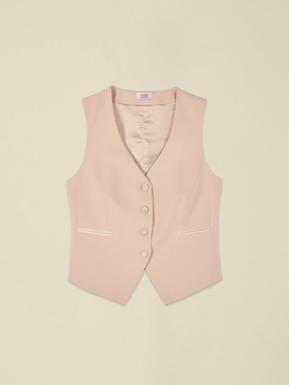 Tailored vest with welt pockets