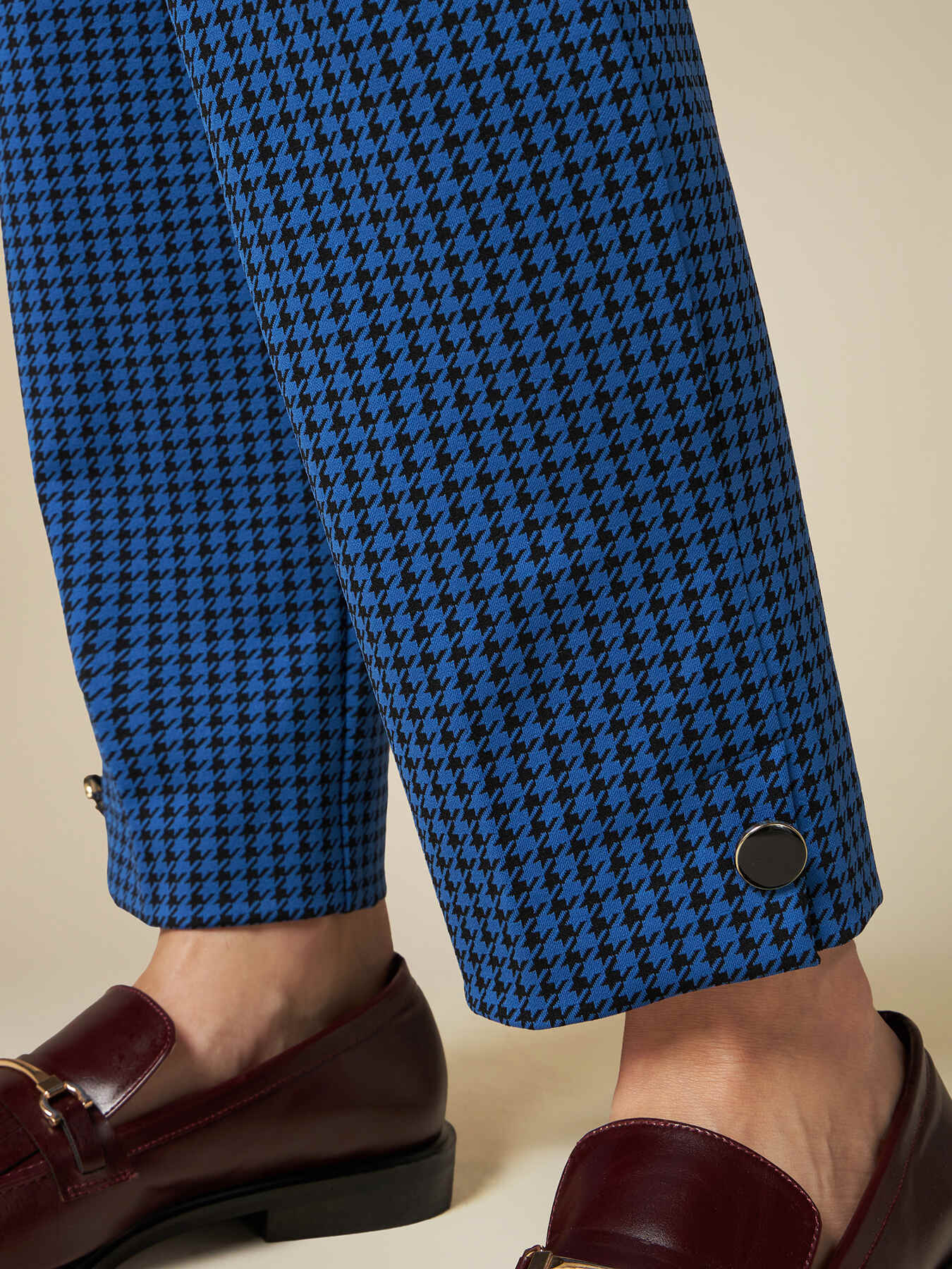 Pantaloni chino in punto milano fantasia image number 2