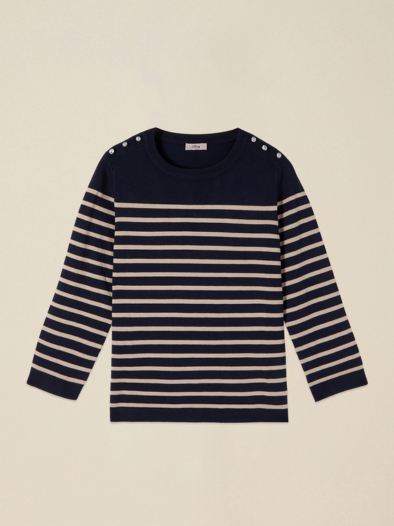 Gestreifter Strickpullover aus Viskosemischung mit Kn&ouml;pfen