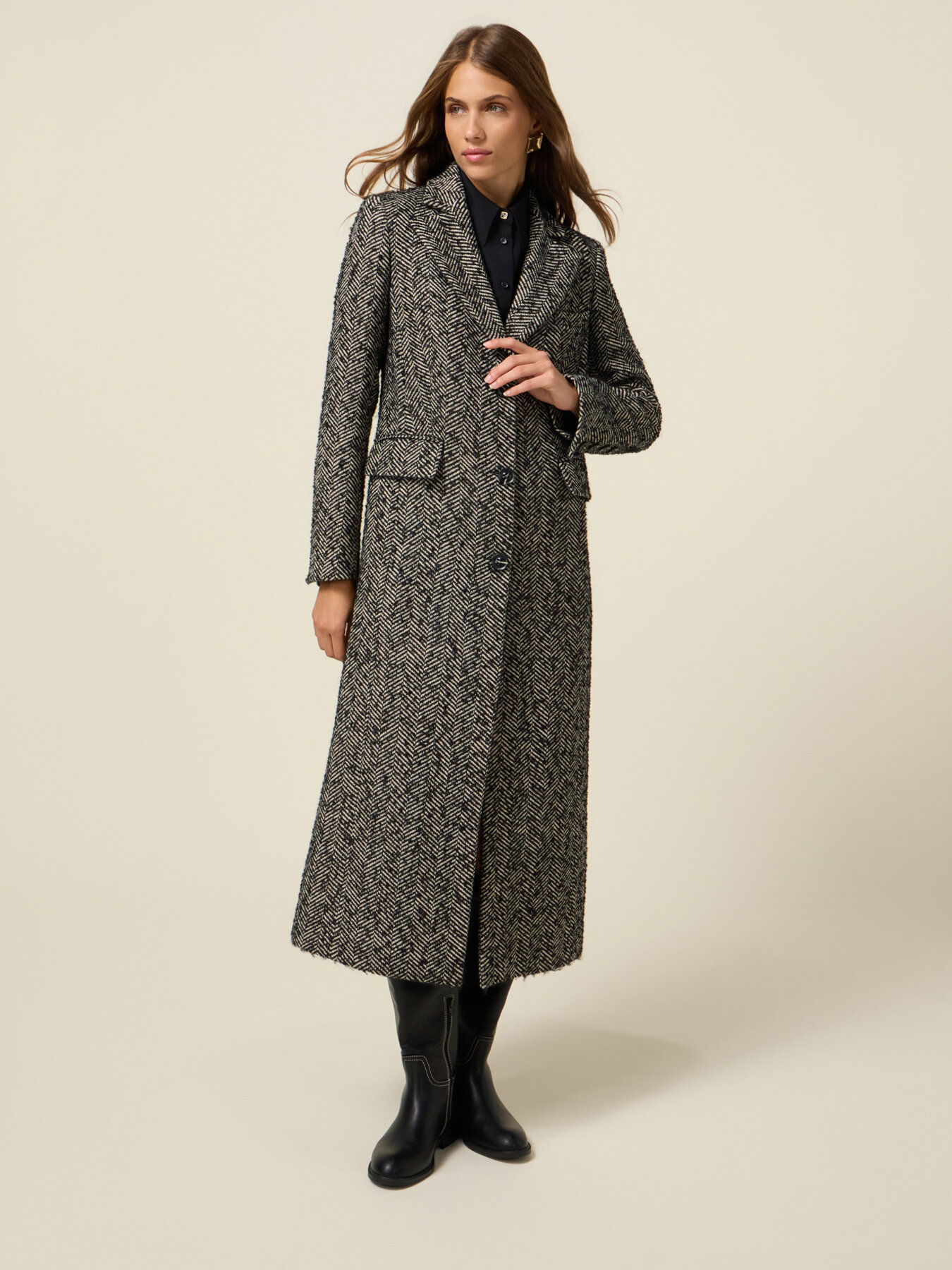 Langer Fischgr&auml;tmantel image number 1
