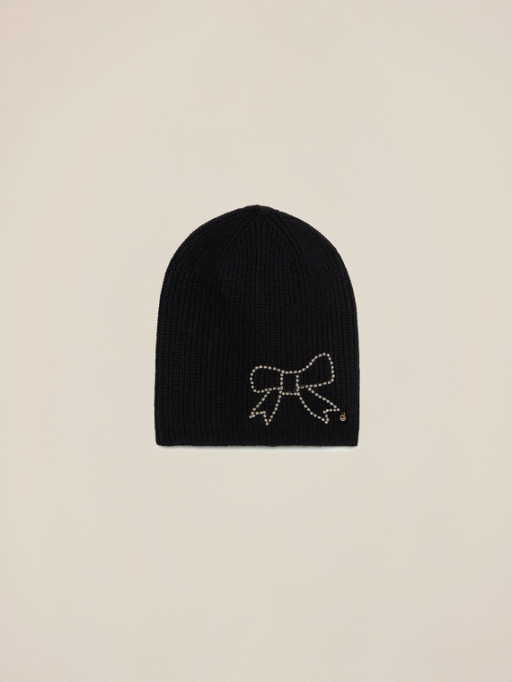 Knit beanie with crystals