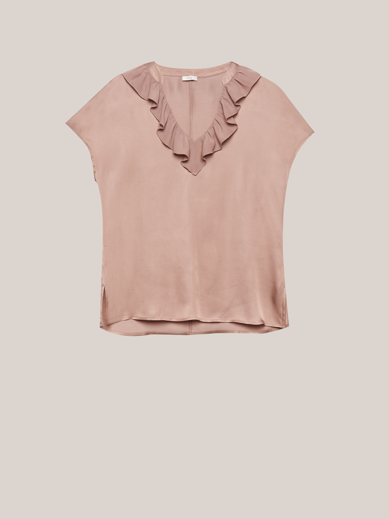 Top with flounces on the neckline image number 3