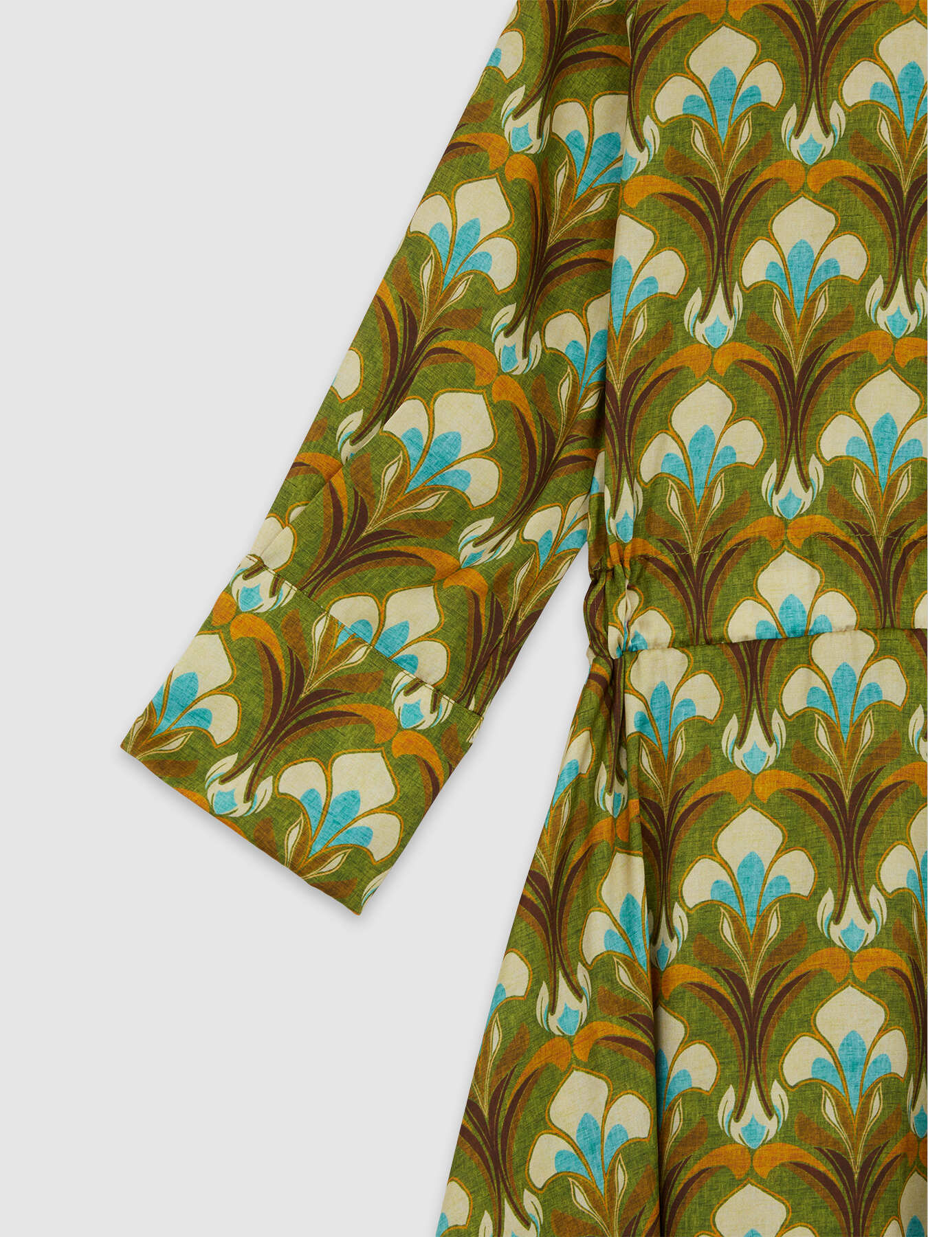 Robe &agrave; fleurs en satin image number 5