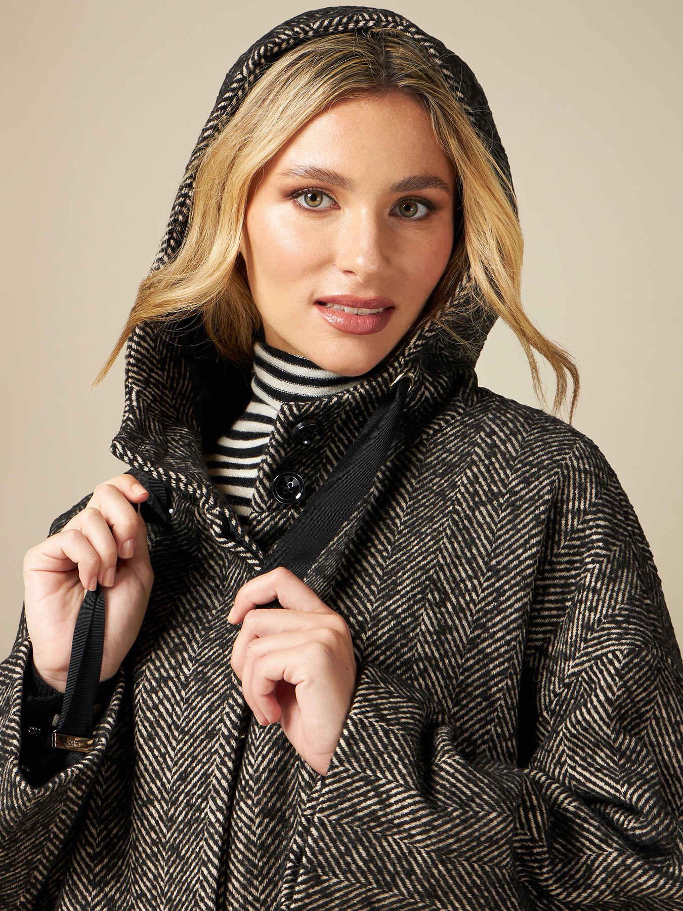 Cappa over in tessuto spigato image number 2