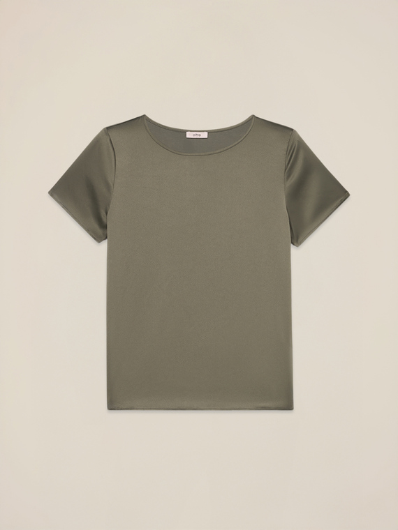 Two-material T-shirt