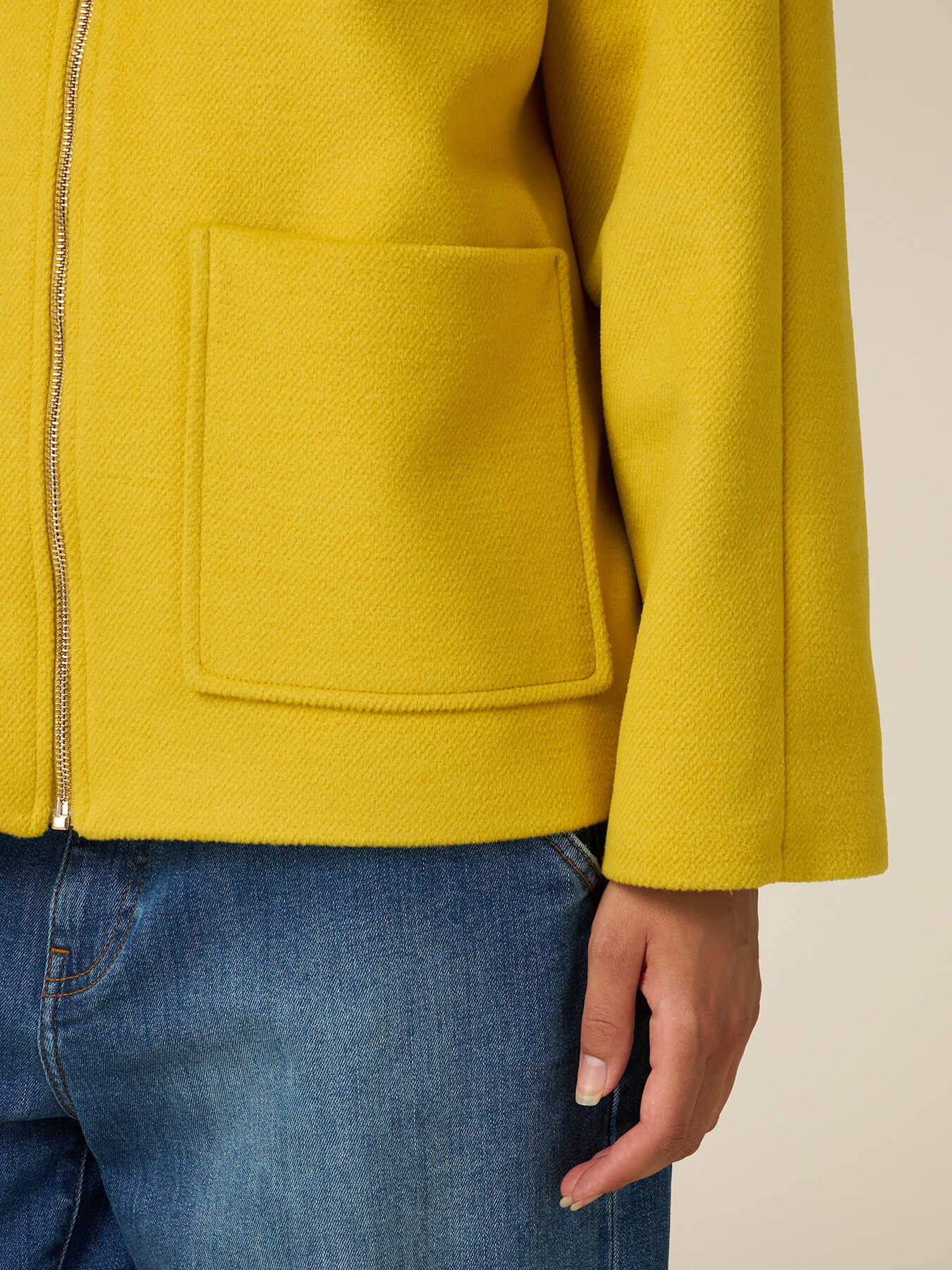 Manteau court &agrave; capuche image number 2