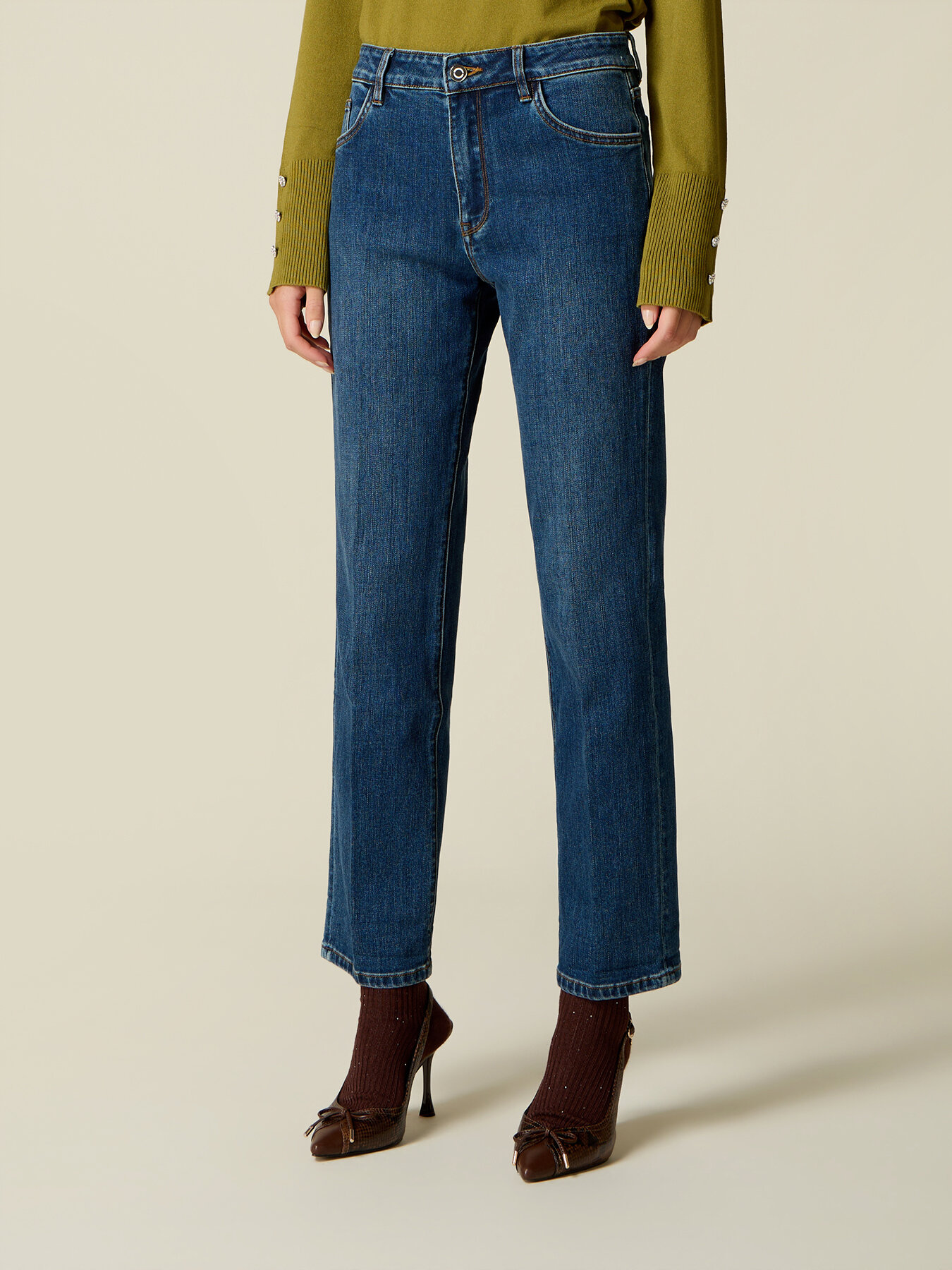 Regular Jeans image number 3