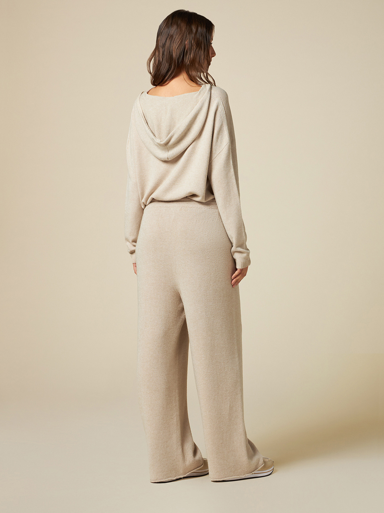 Pantaloni a palazzo in maglia image number 1