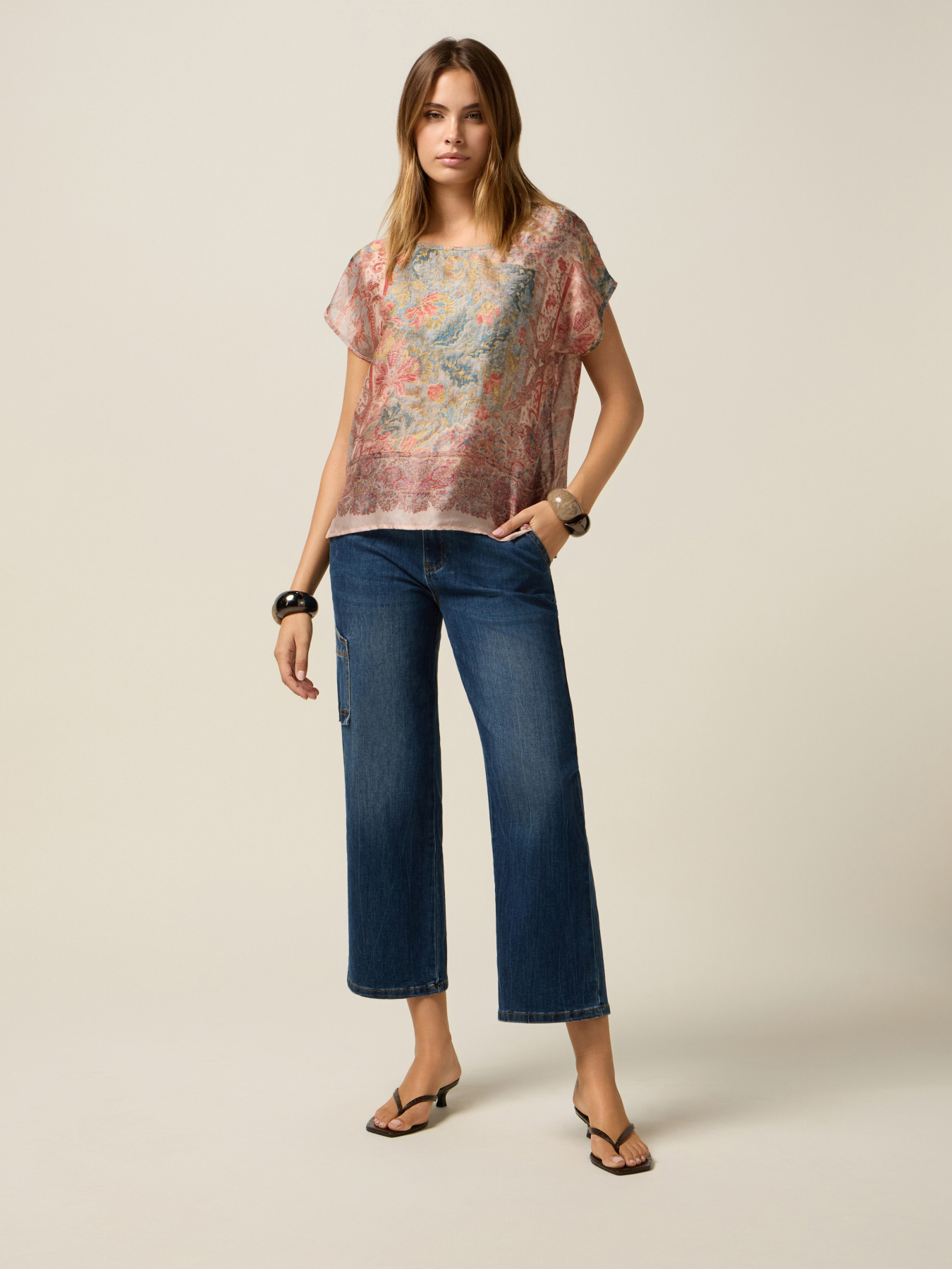 Blusa in raso fantasia image number 3