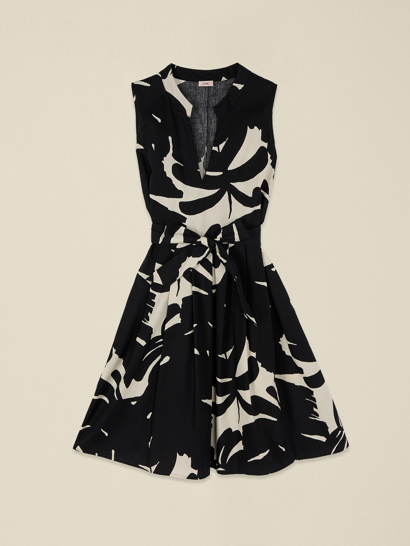 Flare dress in printed poplin image number 3