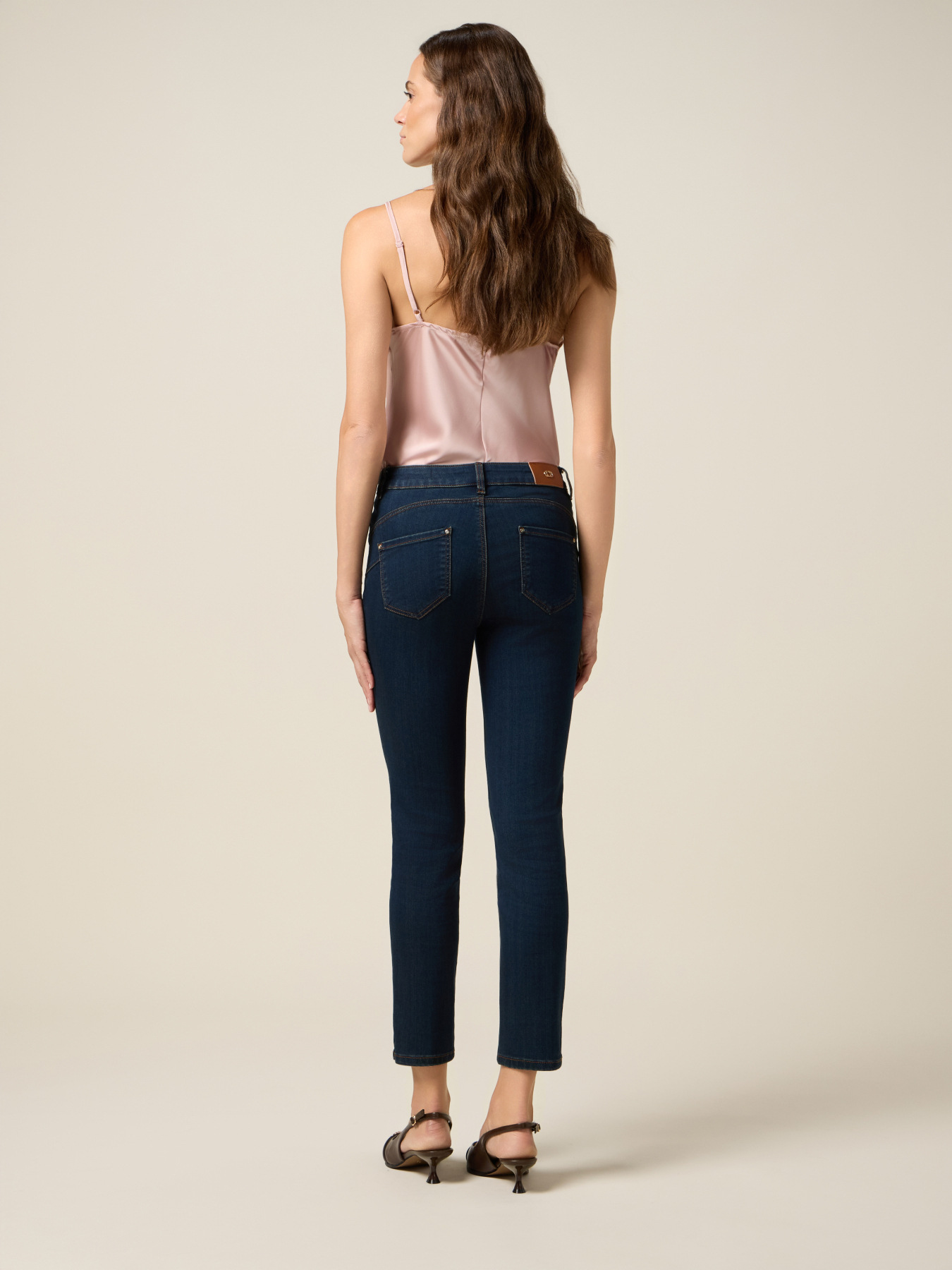 Regular jeans with decorative buttons image number 1