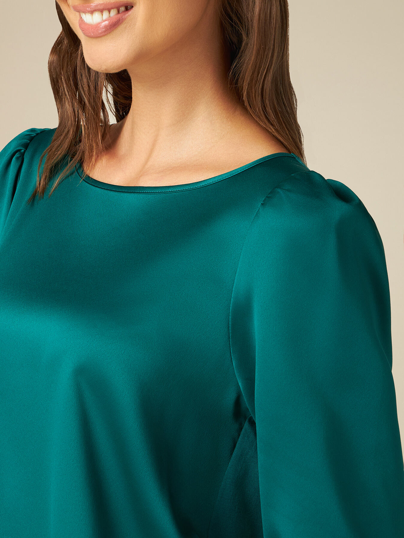 T-shirt bimaterica maniche a sbuffo image number 2