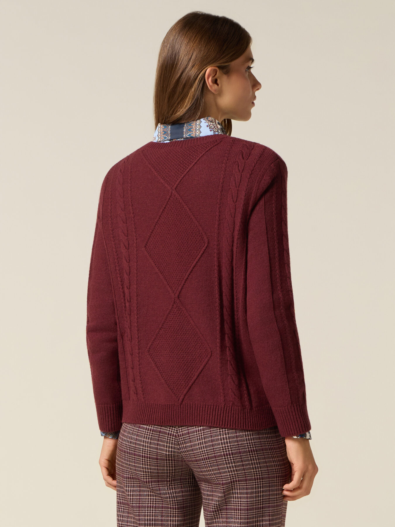 Pullover aus Kaschmir-Mischgewebe mit Fassungen image number 1