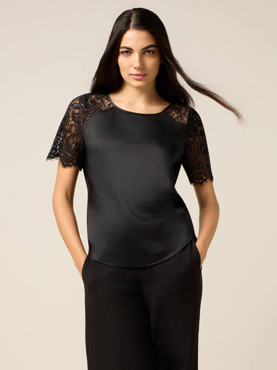 Bluse aus Satin mit Spitzenteilen
