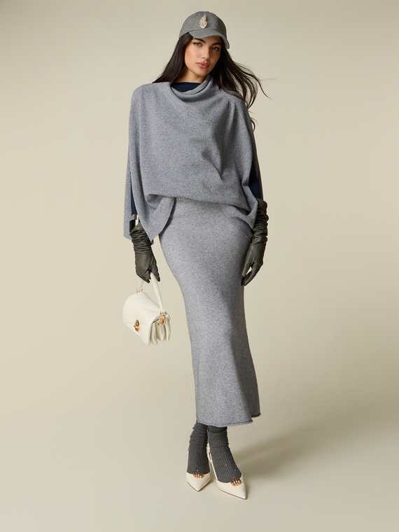 Pencil skirt in viscose-blend knit