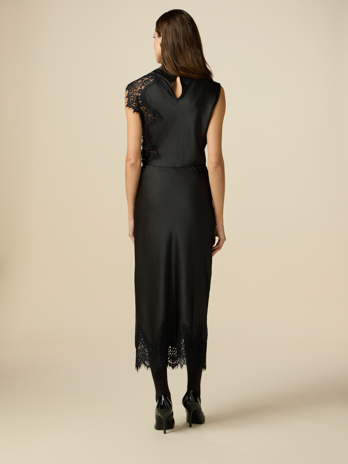 Rock aus Satin mit Spitze image number 1