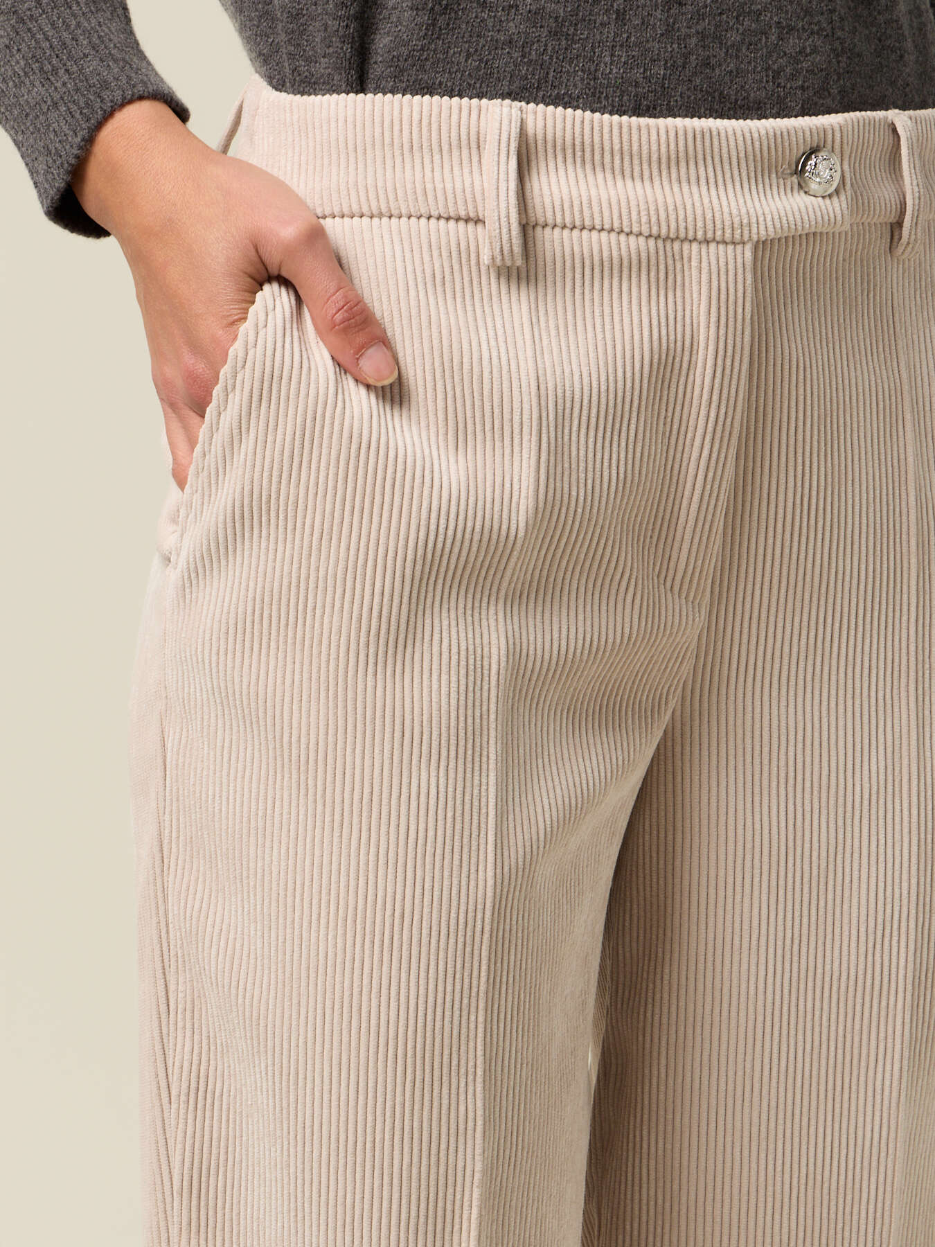 Pantalon palazzo en velours c&ocirc;tel&eacute; image number 2