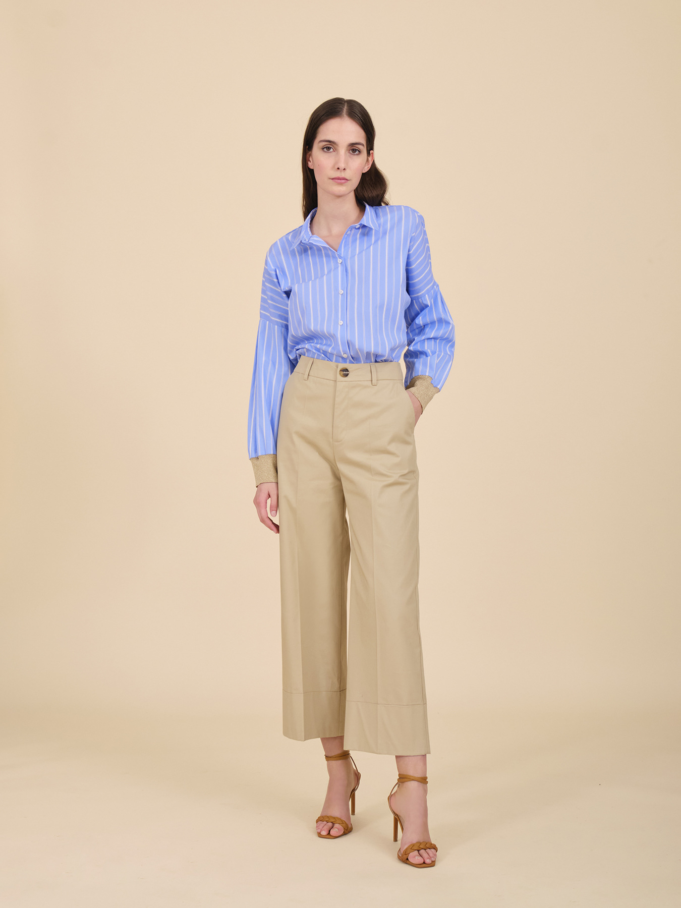 Boyish trousers with turn-up image number 0