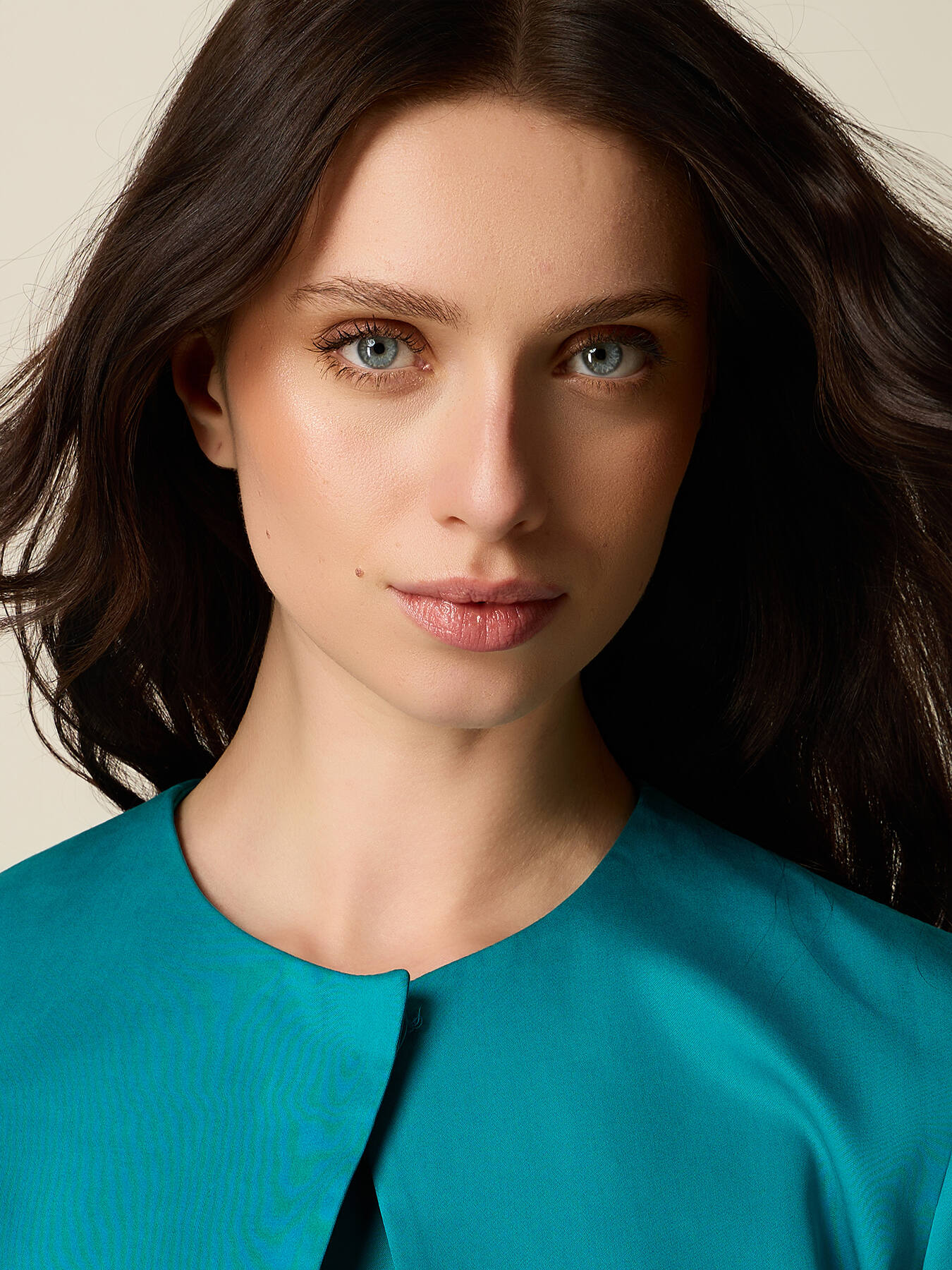 Veste courte en lyocell image number 2