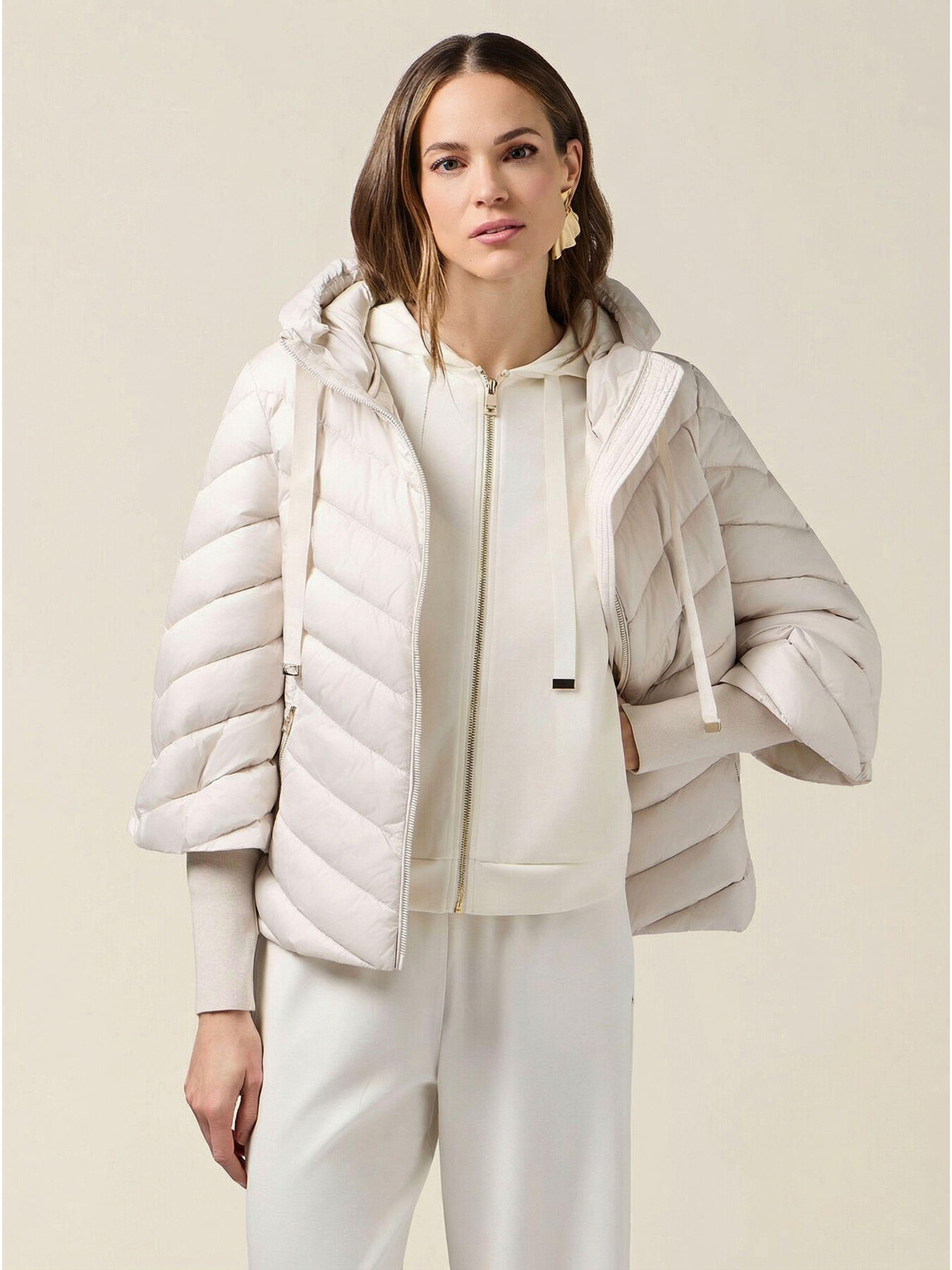 Daunenjacke mit Kapuze und B&uuml;ndchen image number 0