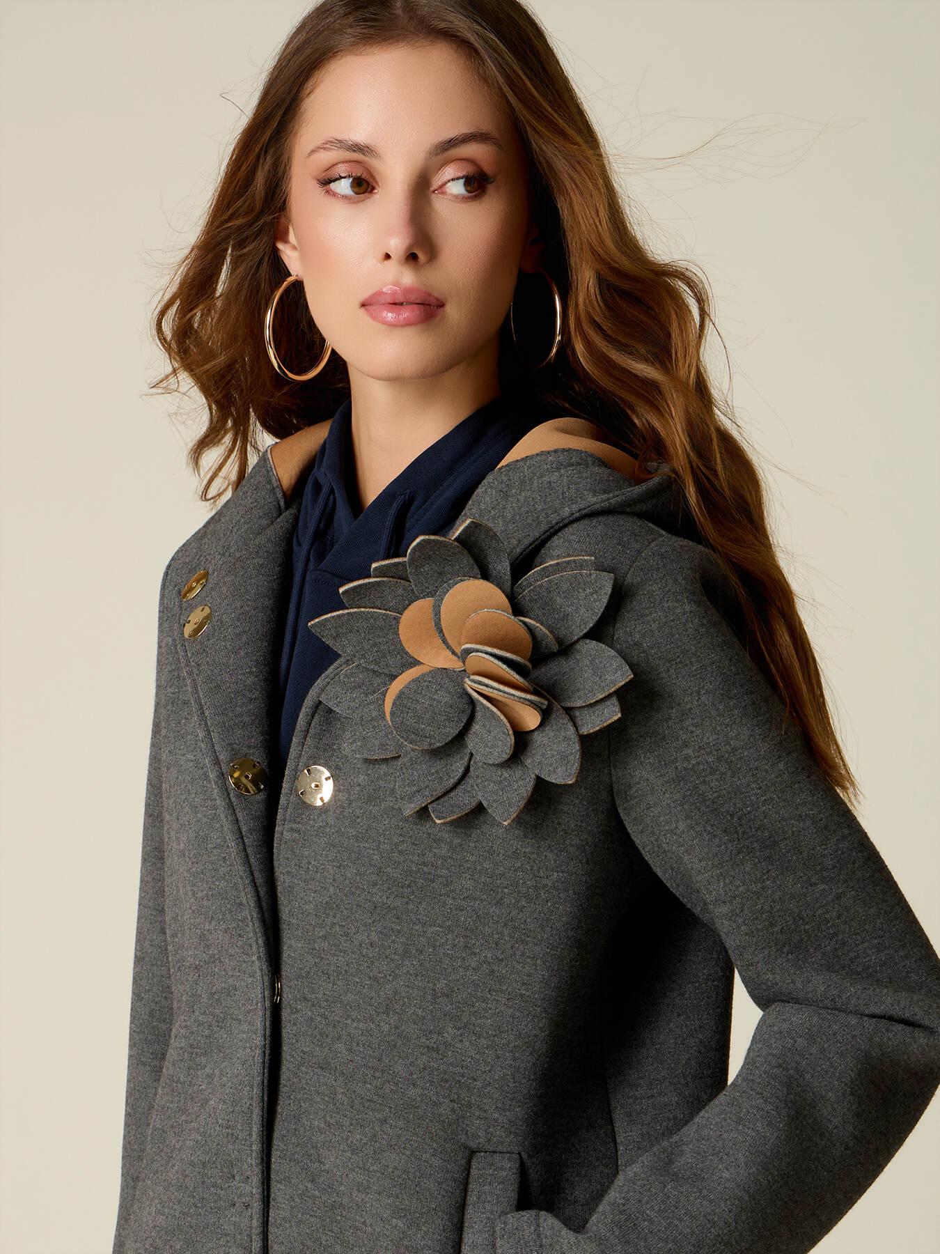 Scuba jacket with flower brooch image number 2