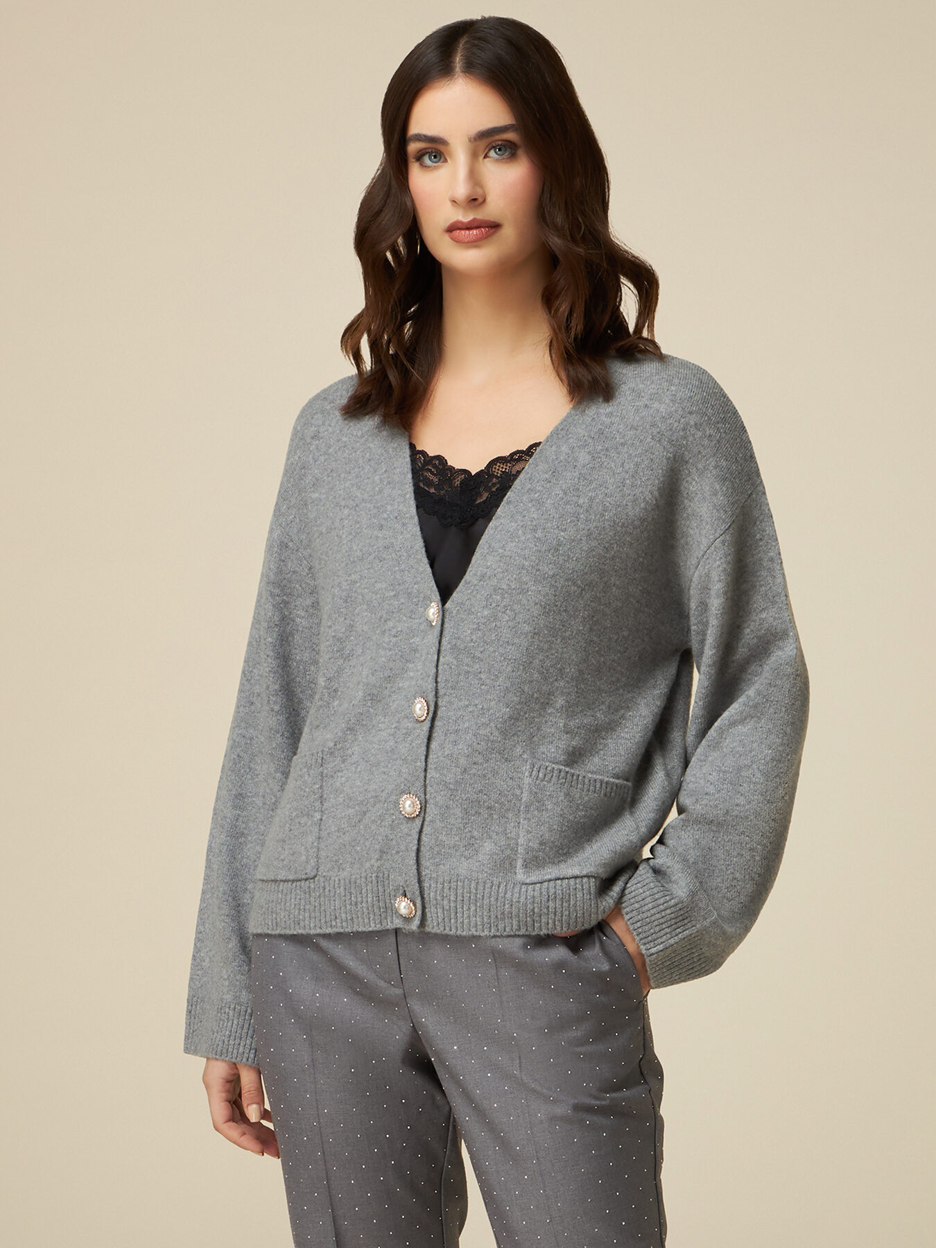 Cardigan de laine m&eacute;lang&eacute;e avec boutons bijou image number 0