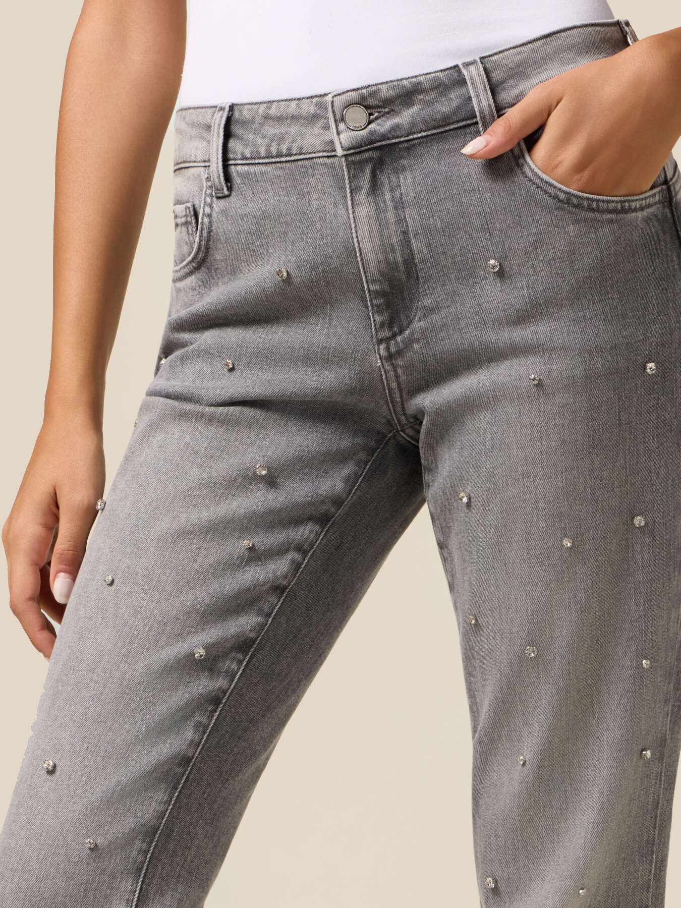 Regular-Jeans mit Taschen image number 2