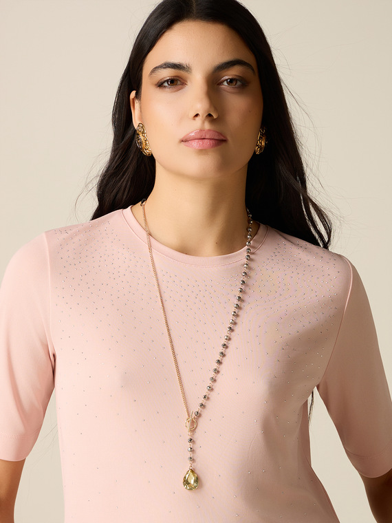 Asymmetric necklace with pendant