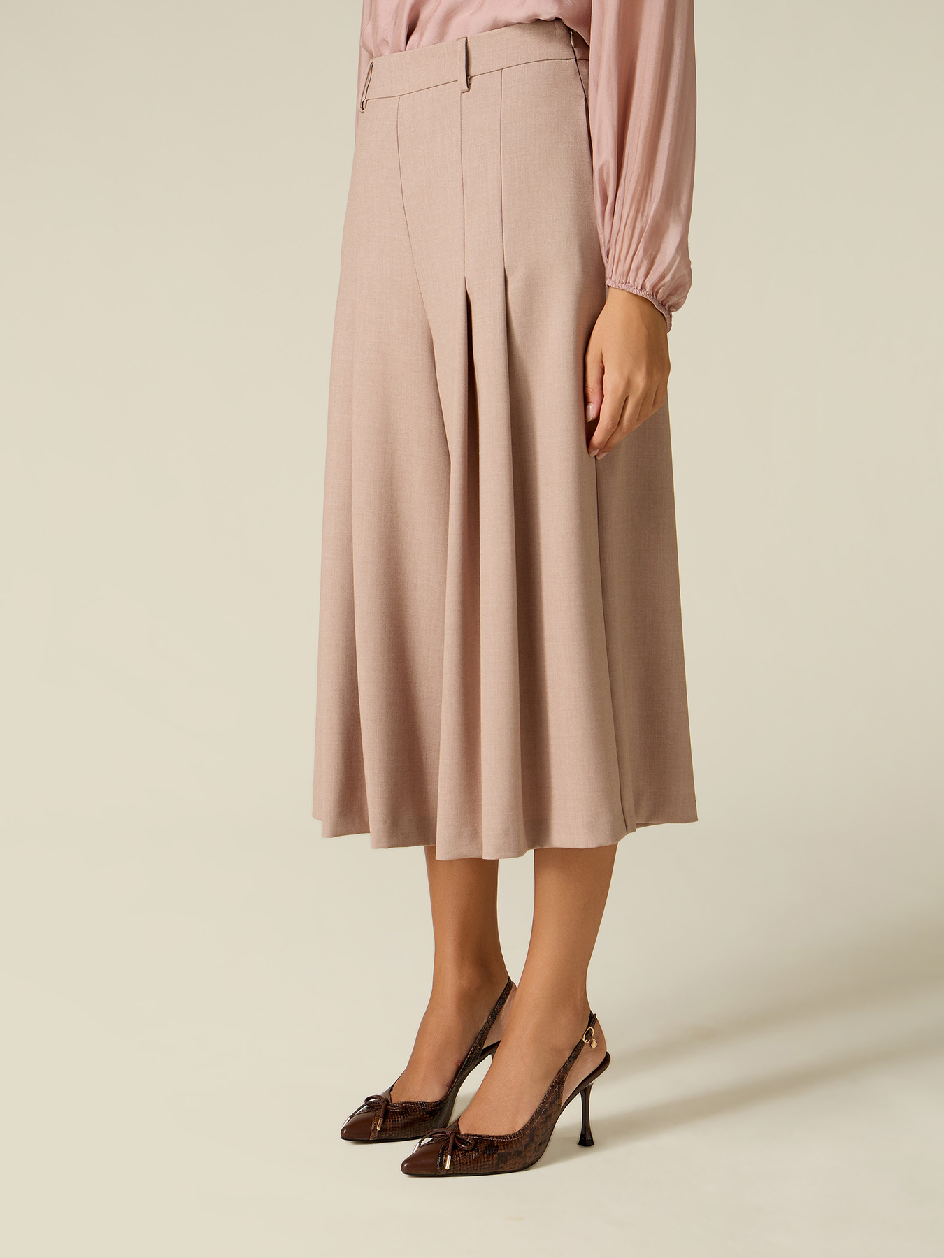 Pleated culotte skirt image number 3