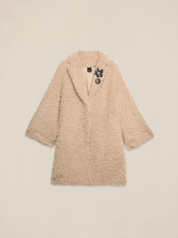 Manteau oversize effet peluche avec broches