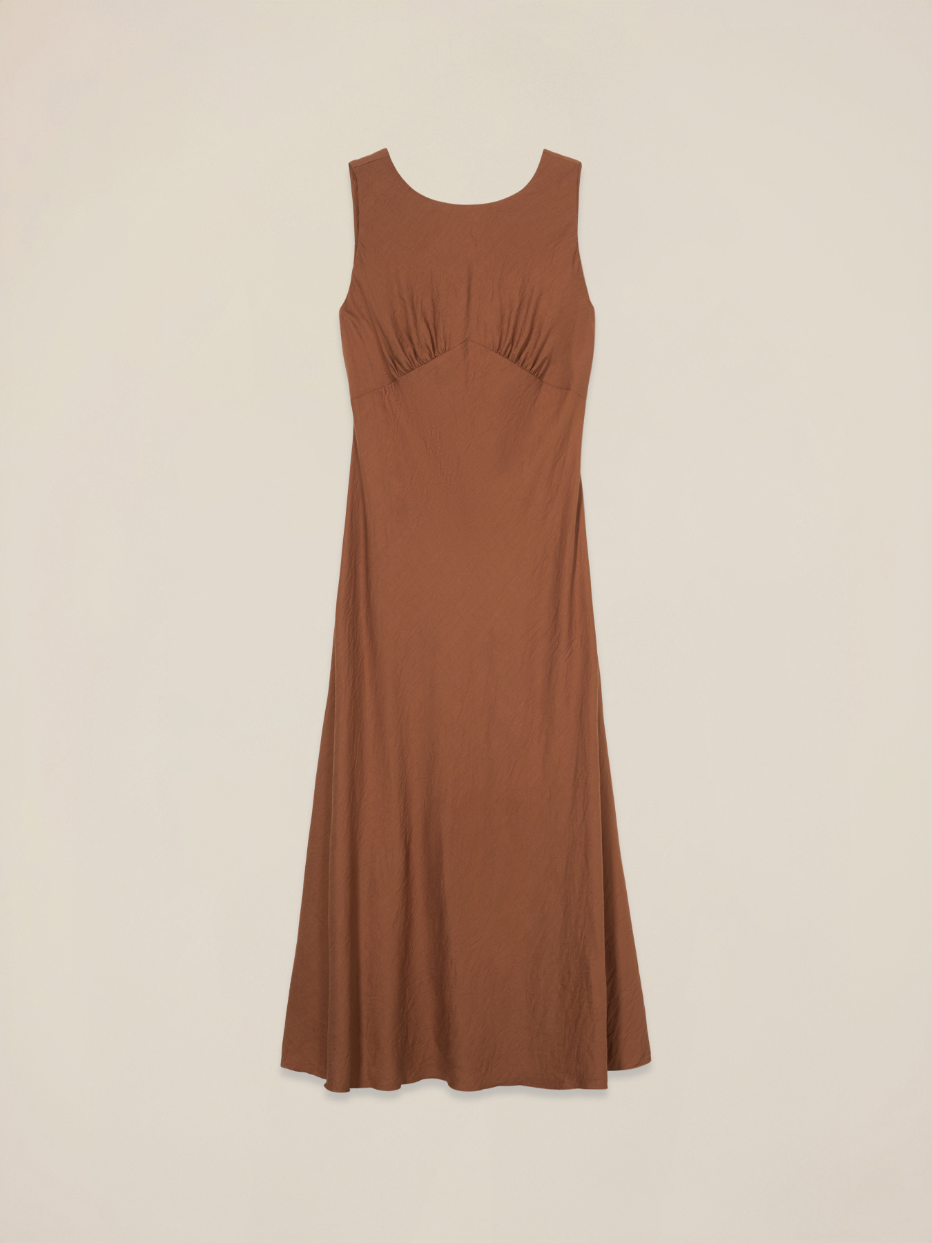 Vestido largo fluido con drapeado image number 3