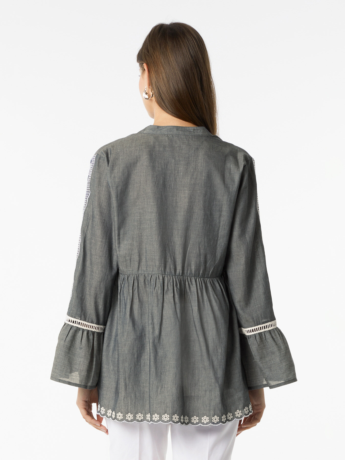 Blouse en chambray avec broderies image number 1