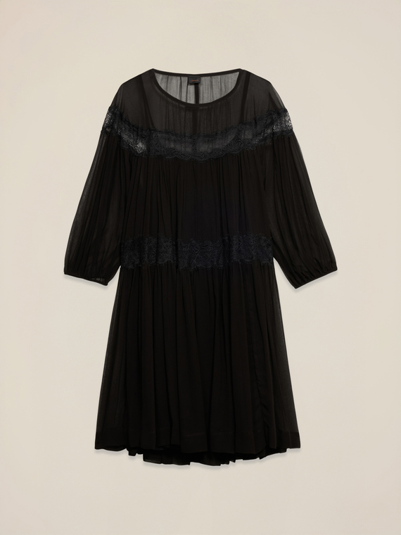 Vestido flare en crep&eacute; con encaje