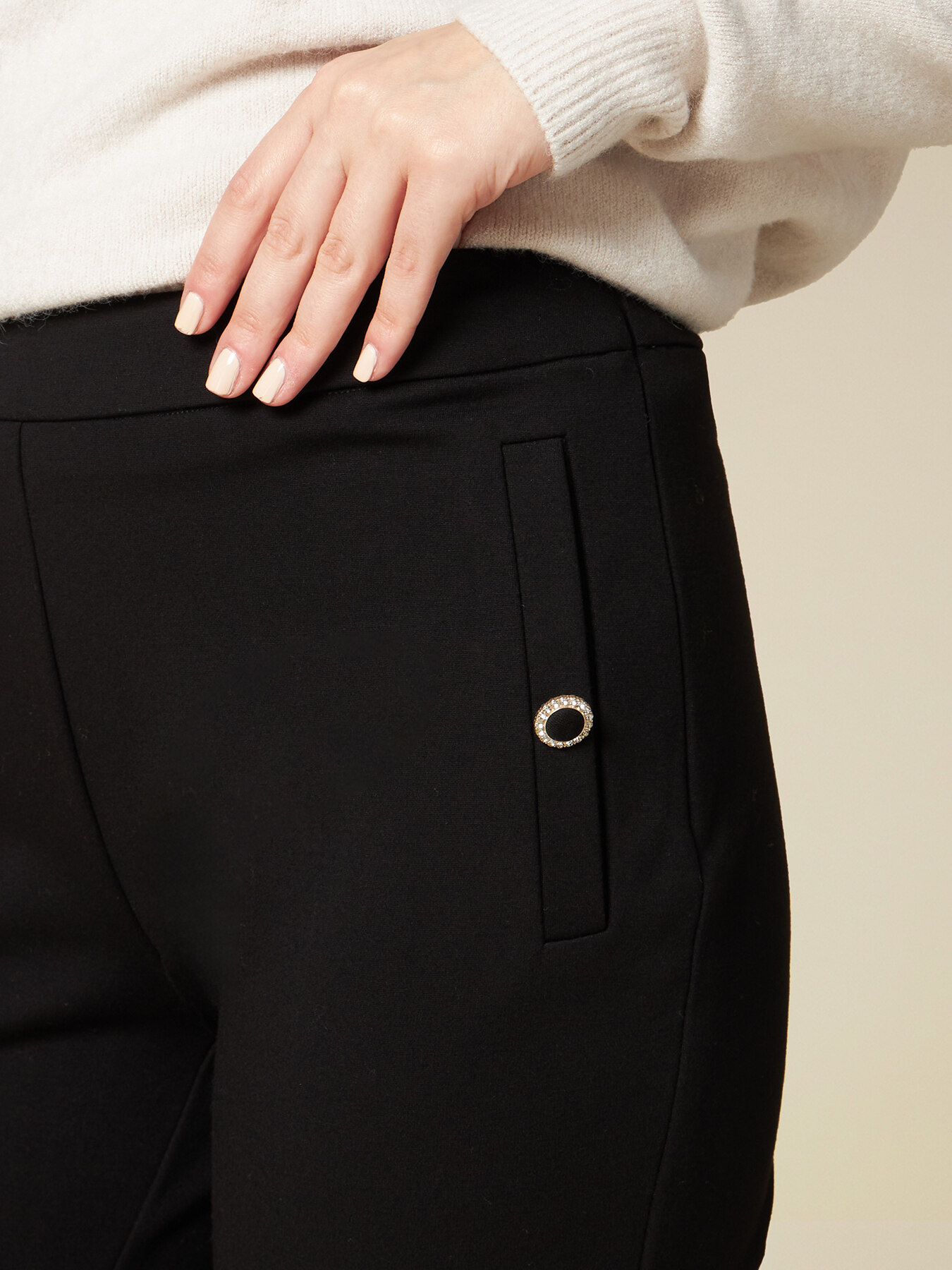 Pantaloni flared in punto milano image number 2