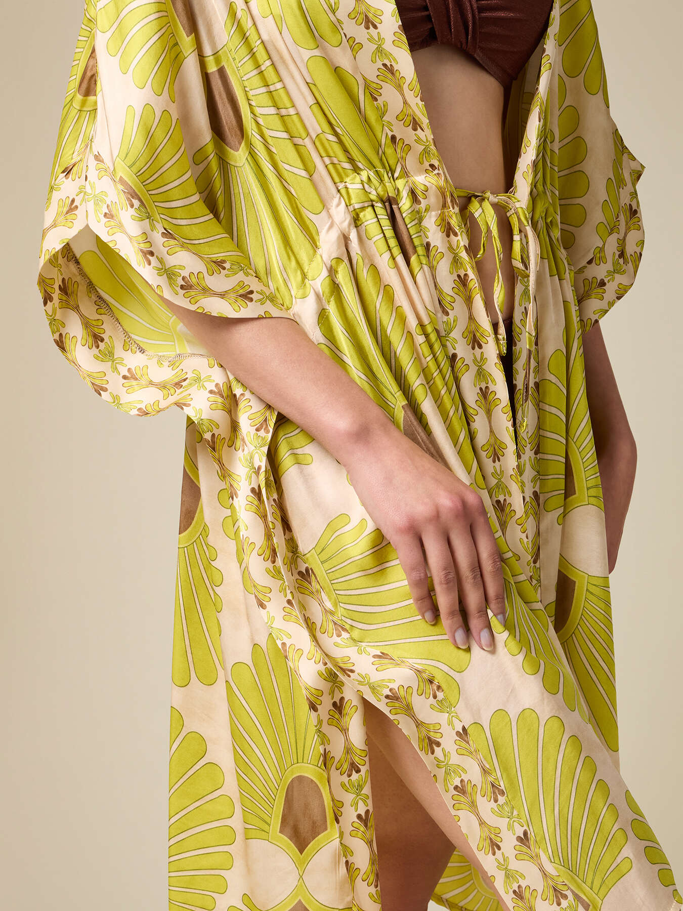 Patterned satin kaftan image number 2