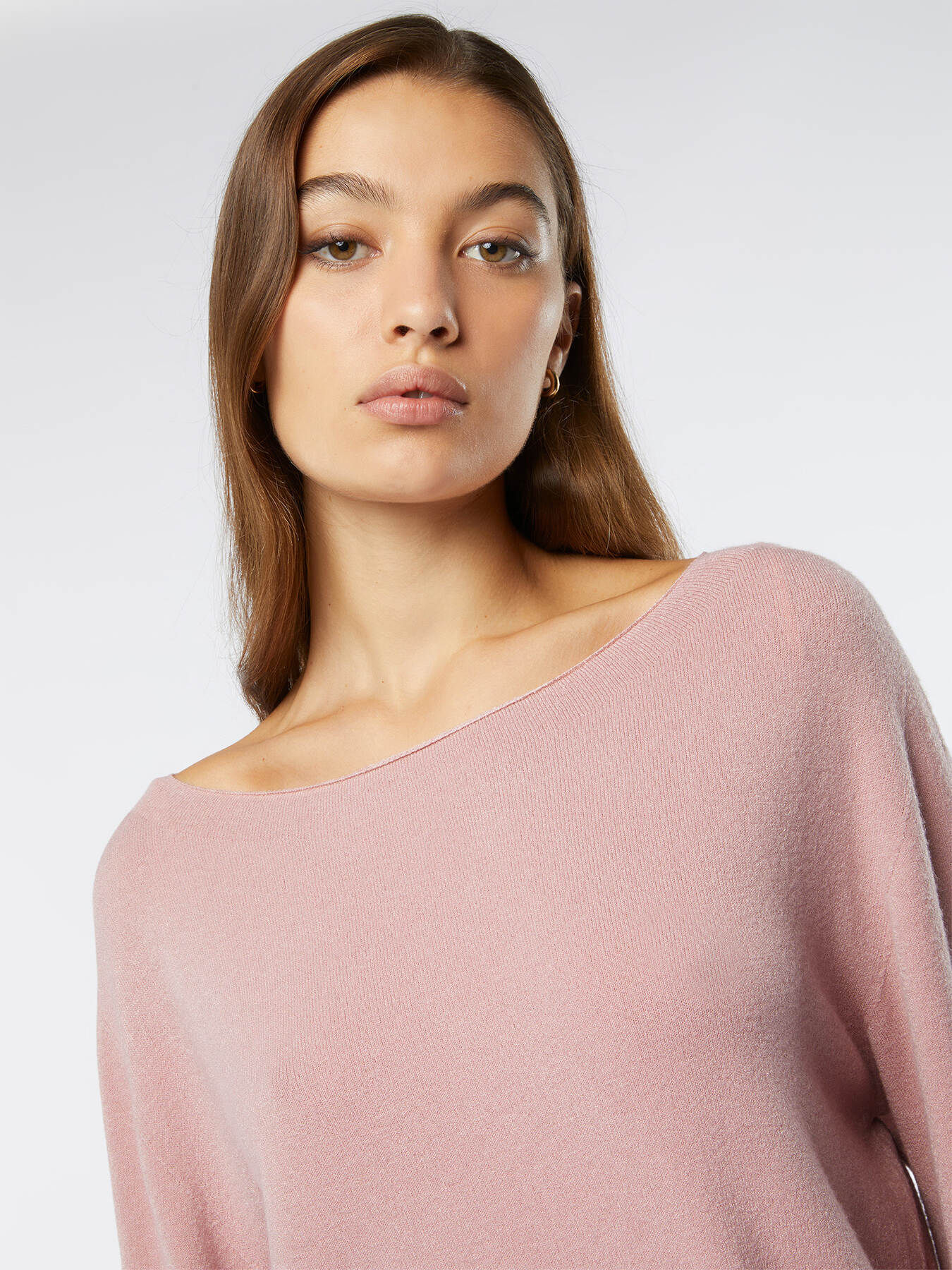 Maglia scollo a barchetta image number 2