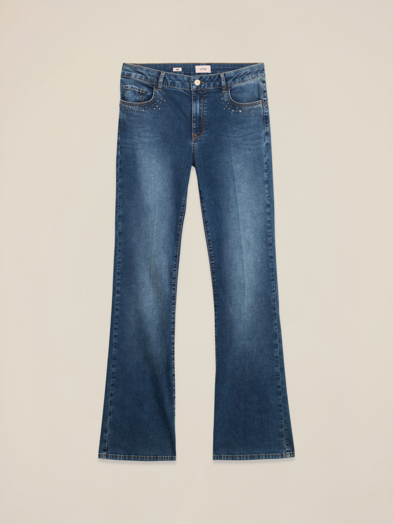Jean flare en denim avec clous image number 4