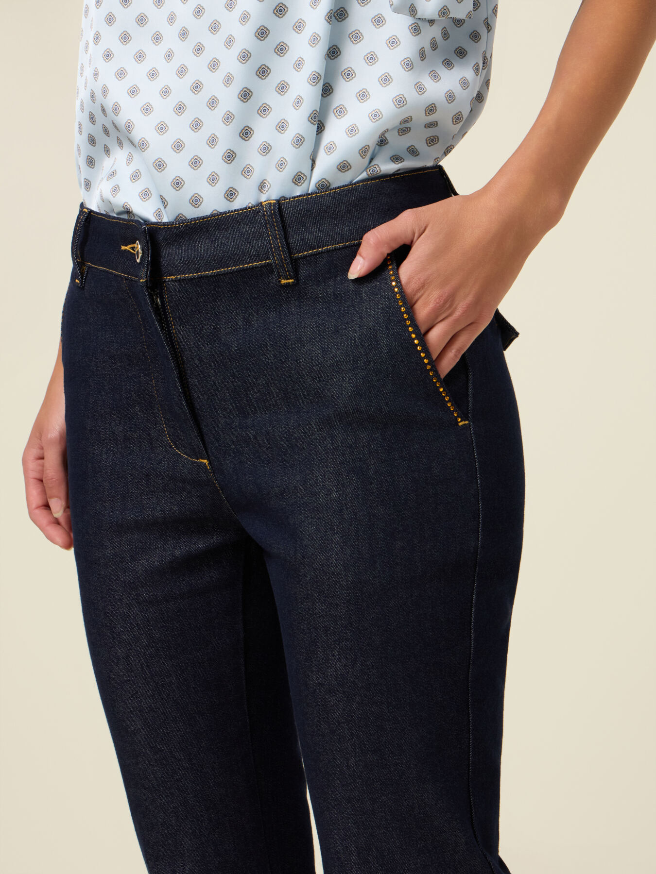 Regular jeans with rhinestones image number 2