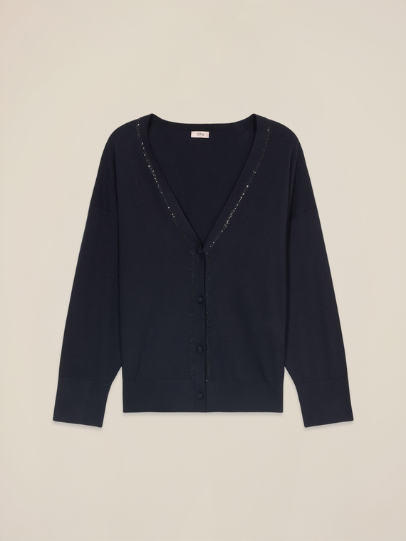 Fein gestrickter Cardigan mit Applikationen